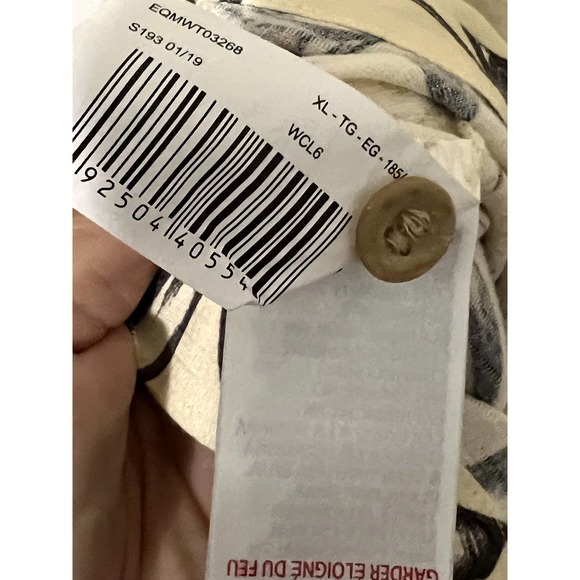 Quicksilver Waterman Regular Fit Hawaiian Shirt Size XL - Picture 7 of 7